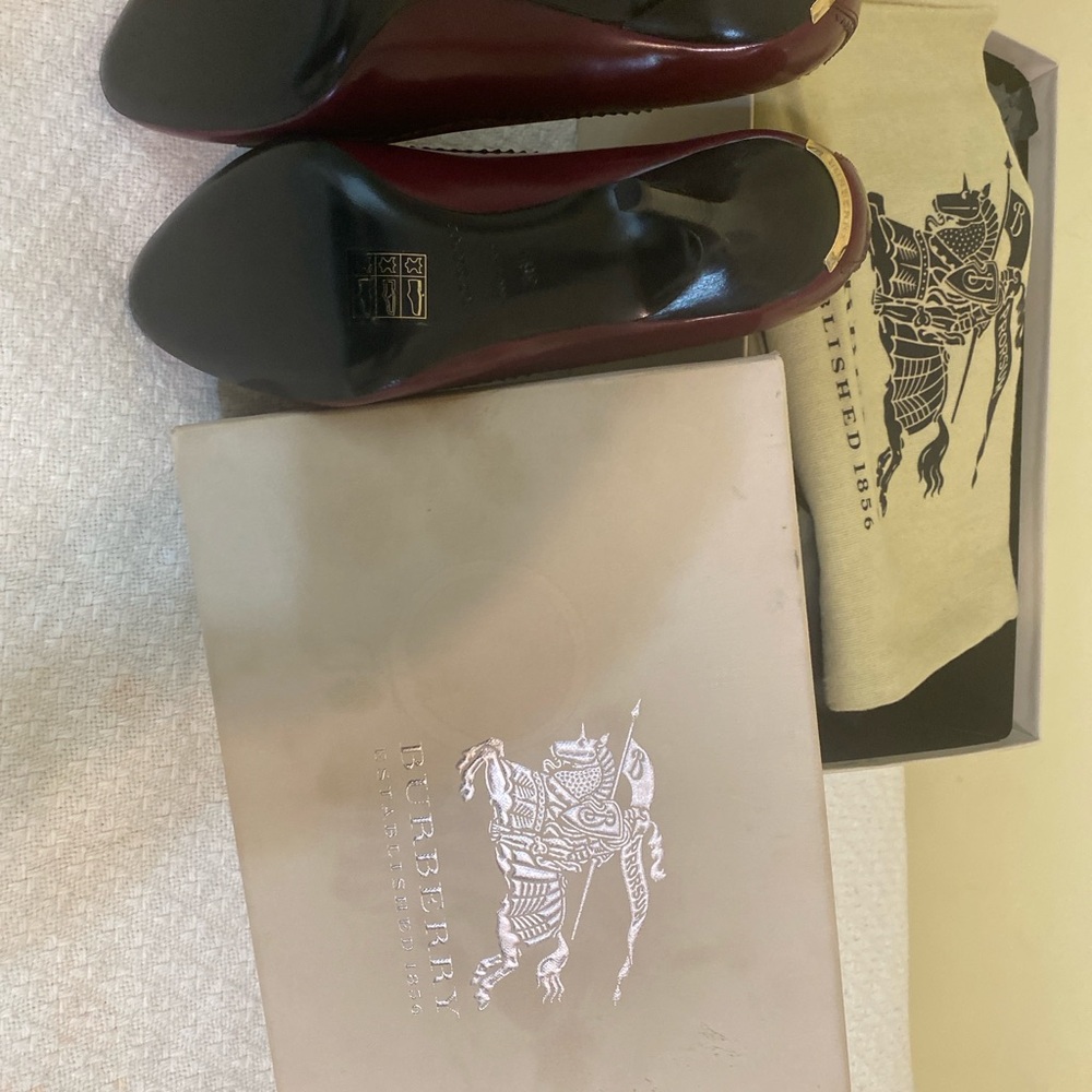 Burberry Red Patent Leather Stiletto Heels - Picture 2 of 4